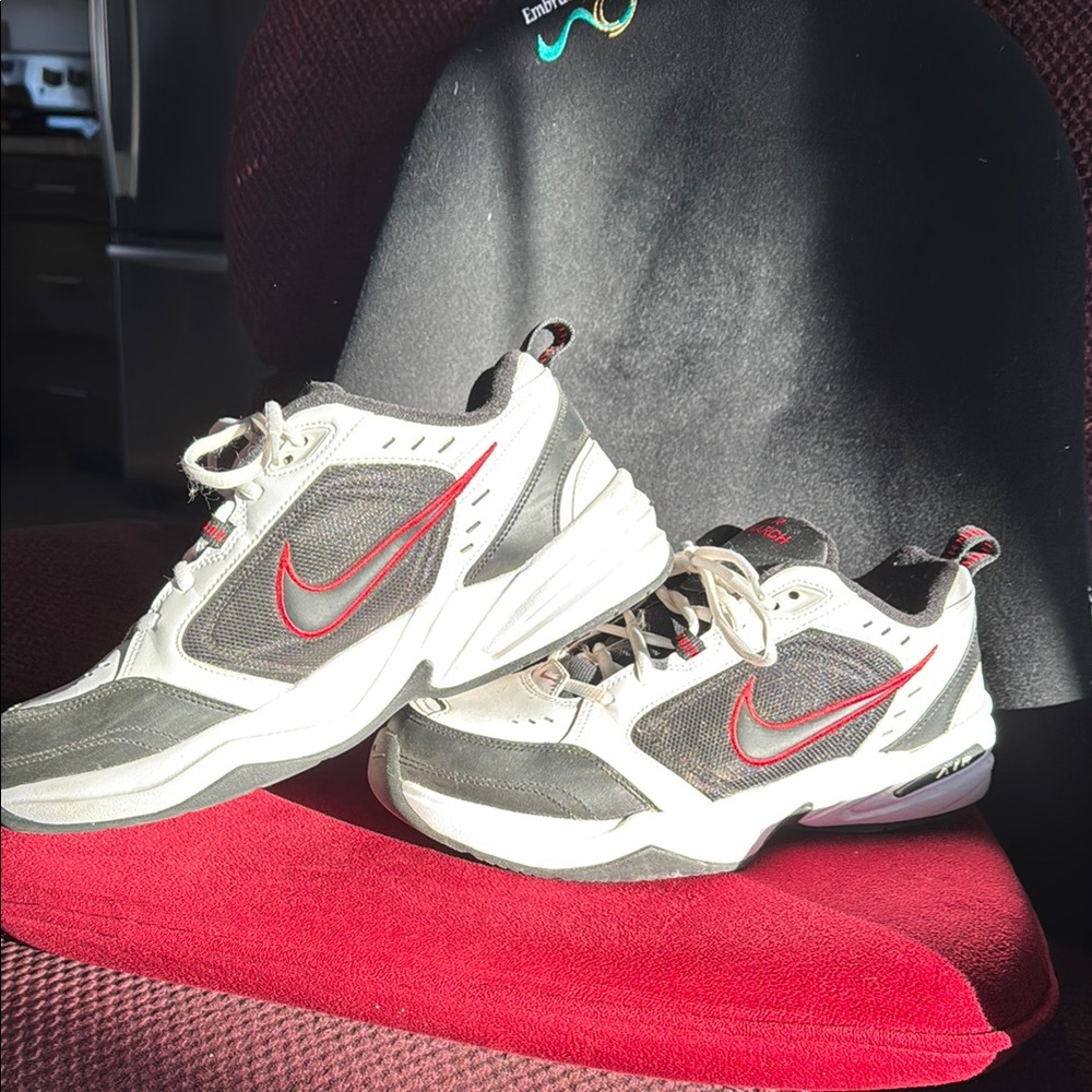 Nike Air Monarch IV White Red Sneakers